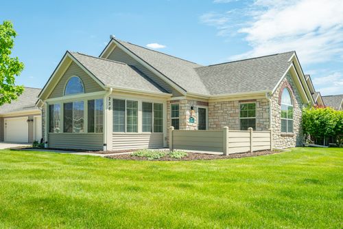 unit-236-3305 Se Glenstone Dr, Grimes, IA, 50111-5075 | Card Image