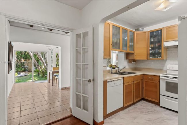 1536 71st St, House other with 2 bedrooms, 2 bathrooms and null parking in Miami Beach FL | Image 7