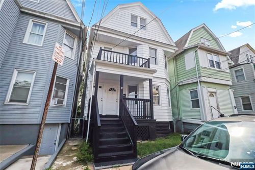 27 Triton Terrace, Newark, NJ, 07104 | Card Image