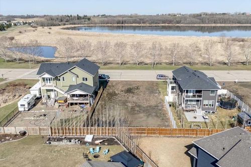 4975 60 Ave, Innisfail, AB, T4G0N6 | Card Image