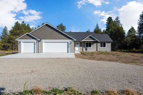 818 Sawbuck Rd, Spirit Lake, ID, 83869-0410 | Card Image