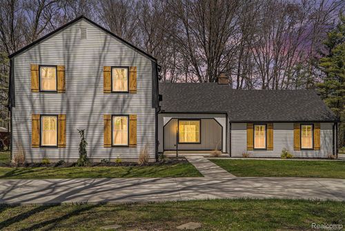 26914 Pebblestone St, Southfield, MI, 48034-1529 | Card Image