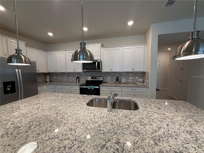 3990 Lana Ave, Townhouse with 5 bedrooms, 5 bathrooms and null parking in DAVENPORT FL | Image 5