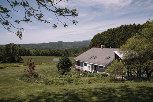 2113 Max Gray Road, Calais, VT, 05667 | Card Image