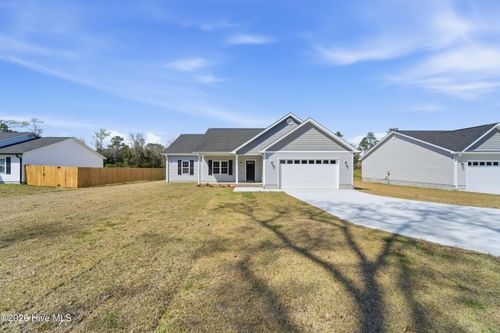 1992 Catherine Lake Rd, Richlands, NC, 28574-7134 | Card Image