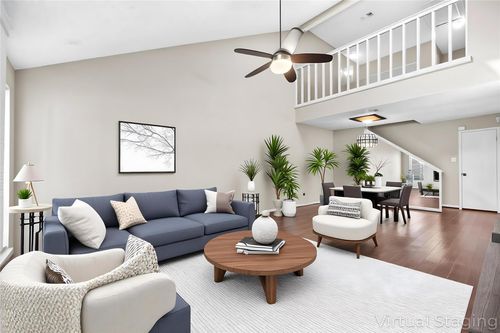 13901 Hollowgreen Dr, Houston, TX, 77082-1805 | Card Image