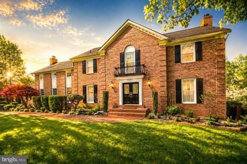 9424 Brian Jac Ln, GREAT FALLS, VA, 22066-2003 | Card Image