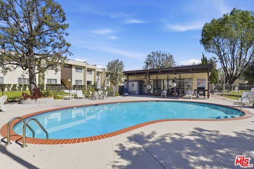 30-11813 Runnymede St, North Hollywood, CA, 91605-3230 | Card Image