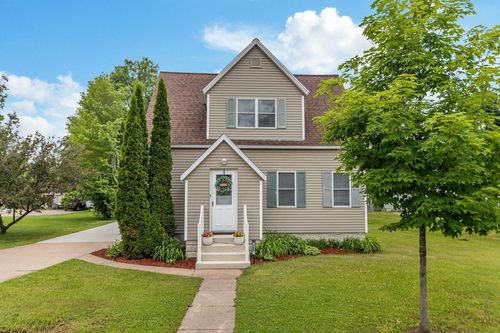 799 Depot Street, MANAWA, WI, 54949 | Card Image