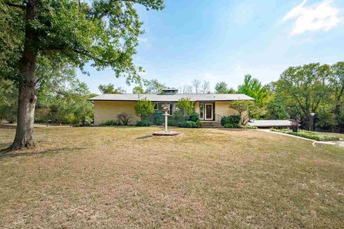 1802 N 15th St, Perry, OK, 73077-1203 | Card Image