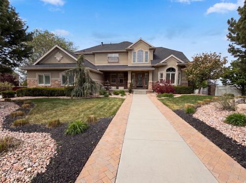557 Hollow Creek Rd, Draper, UT, 84020-8948 | Card Image