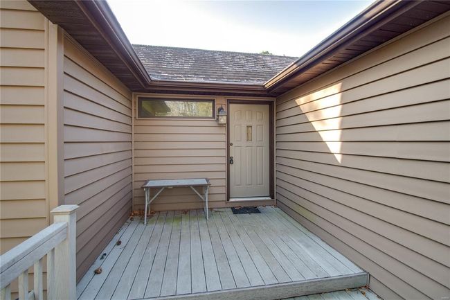 8556 Kee Mac Ln, House other with 2 bedrooms, 2 bathrooms and 3 parking in Alton IL | Image 14