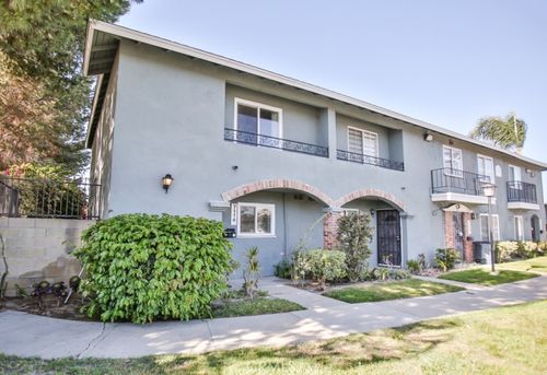 7114 Santa Isabel Cir, Buena Park, CA, 90620-3136 | Card Image