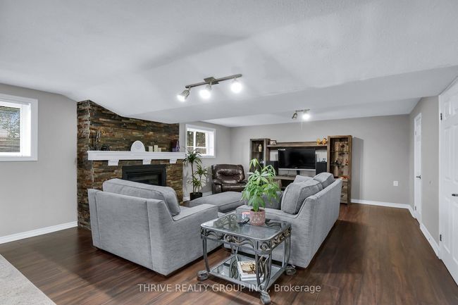 24 Portsmouth Rd, House other with 3 bedrooms, 2 bathrooms and 2 parking in London ON | Image 20