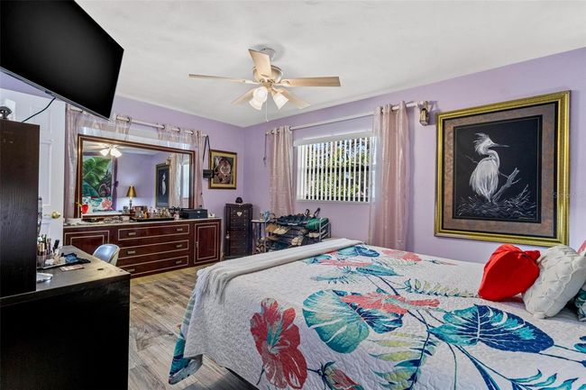 10448 Hetrick Cir W, House other with 3 bedrooms, 2 bathrooms and null parking in Largo FL | Image 14