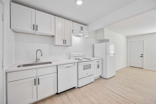 2-6811 Del Rio Street, Houston, TX, 77021 | Card Image