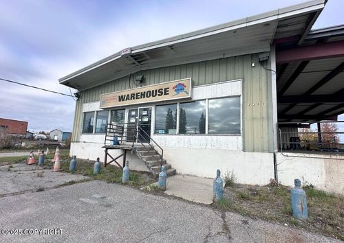 2200 Van Horn Rd, Fairbanks, AK, 99701-7206 | Card Image