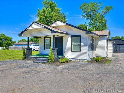 4809 S 33rd West Ave, Tulsa, OK, 74107-7423 | Card Image