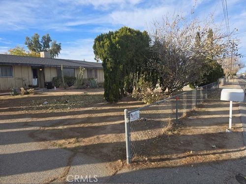 9960 Cottonwood, Hesperia, CA, 92345 | Card Image