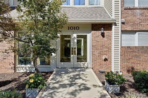 207-1010 Thoreau Ct, Saint Louis, MO, 63146-5550 | Card Image