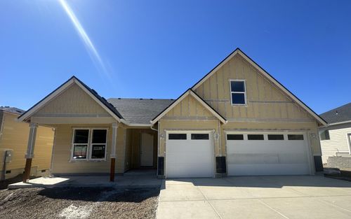 469-107 Butte Springs Trl, Eagle Point, OR, 97524 | Card Image
