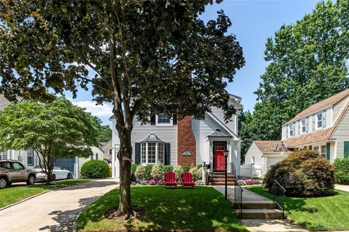 171 Carlton Ter, Garden City, NY, 11530-5016 | Card Image
