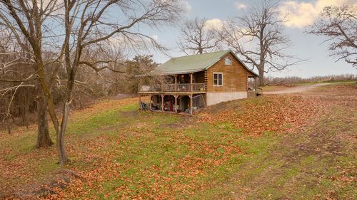 15562 Lawrence 1170, Aurora, MO, 65605-6945 | Card Image