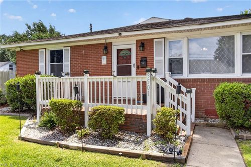3501 Arlington Pl, Portsmouth, VA, 23707-4301 | Card Image