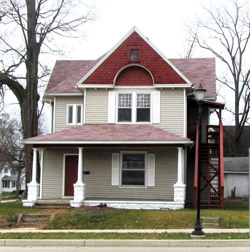 803 N Main St, Mishawaka, IN, 46545-6615 | Card Image