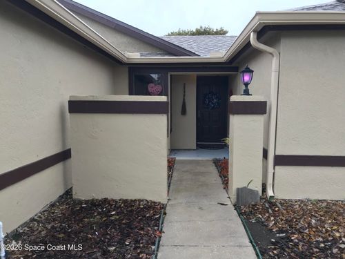 594 Pine Forest Ct, Melbourne, FL, 32940-1819 | Card Image