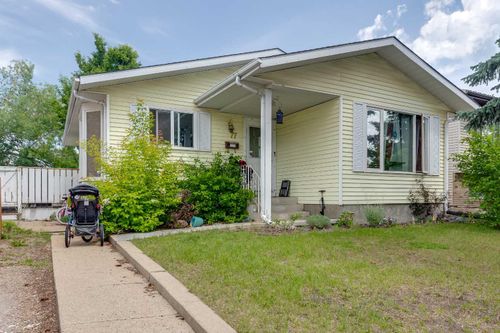 77 Eastman Crescent, Red Deer, AB, T4R1X4 | Card Image