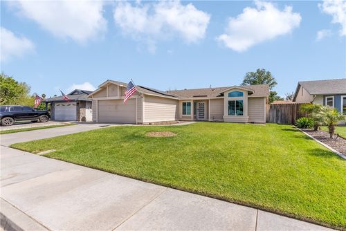 29724 Gifhorn Ct, Menifee, CA, 92584-8600 | Card Image