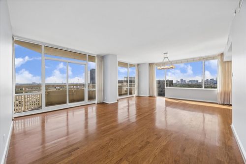 14f-15 Greenway Plaza, Houston, TX, 77046 | Card Image