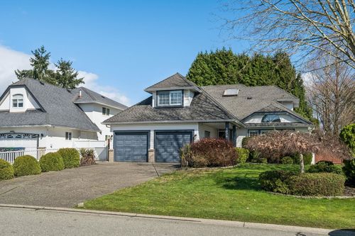 8536 142a St, Surrey, BC, V3W0Z8 | Card Image