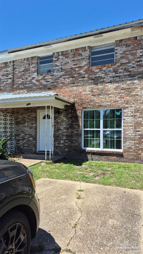 852 Garnet St, Pensacola, FL, 32505 | Card Image