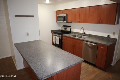 unit-f2-2525 N Alvernon Way, Tucson, AZ, 85712 | Card Image