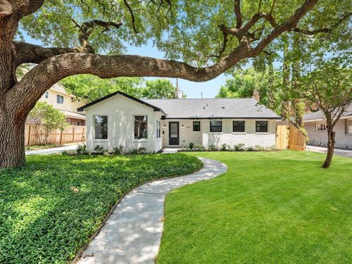 2501 Briarhurst Dr, Houston, TX, 77057-4424 | Card Image