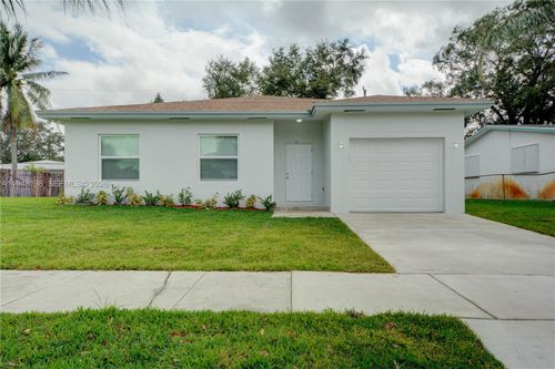 709 Sw 3rd St, Dania Beach, FL, 33004-4926 | Card Image