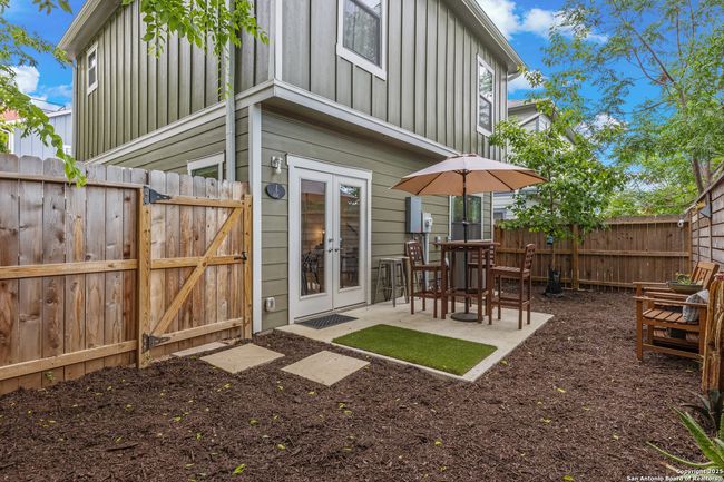 UNIT-401 - 211 Utah St, Townhouse with 2 bedrooms, 3 bathrooms and null parking in San Antonio TX | Image 27