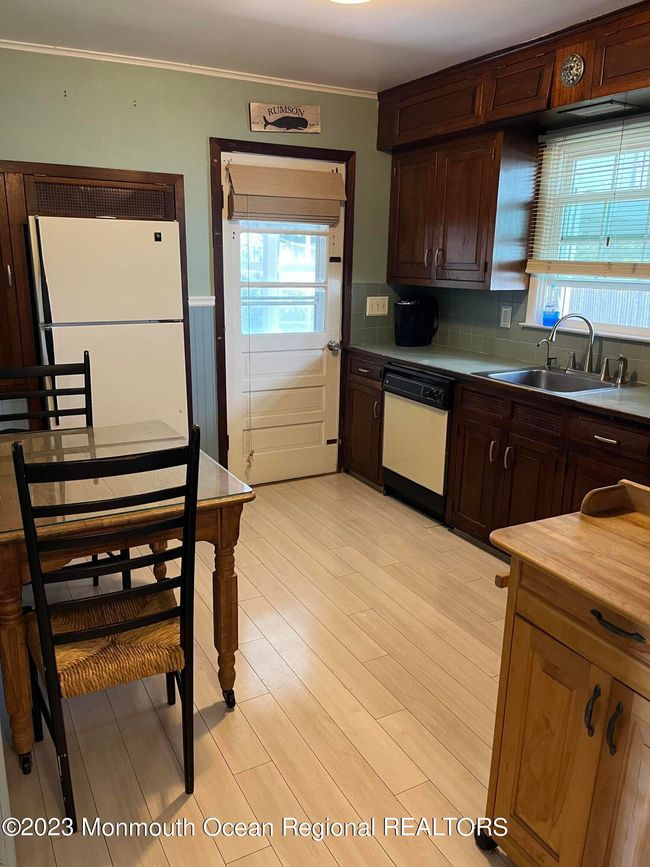 10 Riverview Ave, House other with 2 bedrooms, 2 bathrooms and null parking in Rumson NJ | Image 4