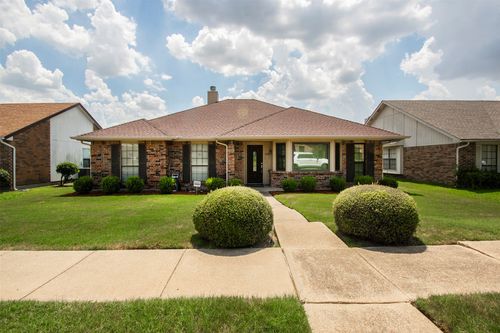 5738 Diana Dr, Garland, TX, 75043-6625 | Card Image
