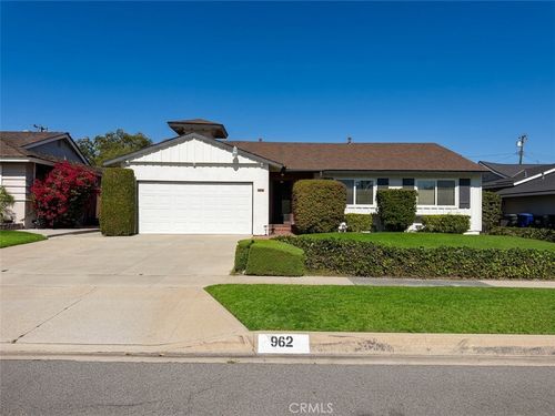 962 N Calmgrove, Covina, CA, 91724 | Card Image