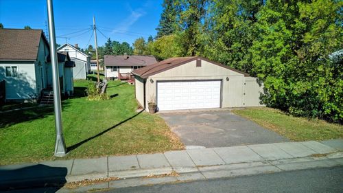 328 Walnut Ave, Carlton, MN, 55718-4300 | Card Image