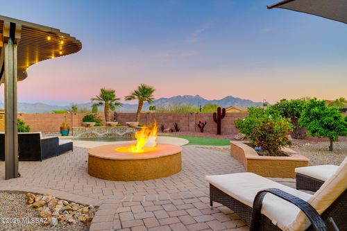 1175 W Calle Artistica, Green Valley, AZ, 85614-6158 | Card Image
