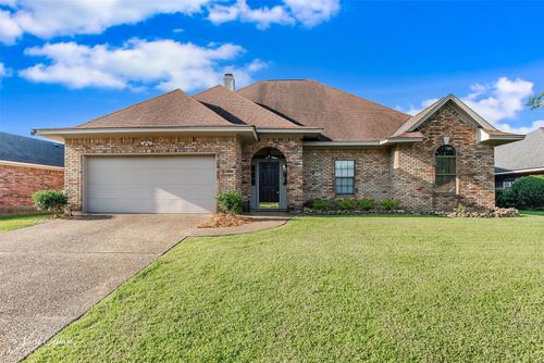 462 Mayfair Ct, Bossier City, LA, 71111-2253 | Card Image