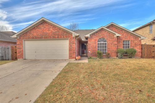 6018 Flat Wood Lane, Arlington, TX, 76018 | Card Image