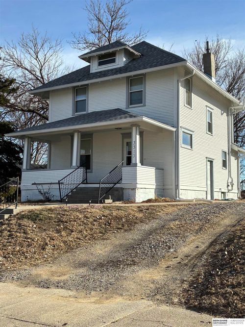 3313 Franklin St, Omaha, NE, 68111-4146 | Card Image