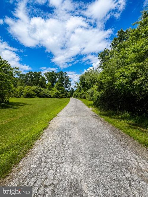600 Ridge Rd, DILLSBURG, PA, 17019-9684 | Card Image