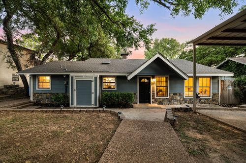 1720 Rogers Rd, Newark, TX, 76071-3731 | Card Image