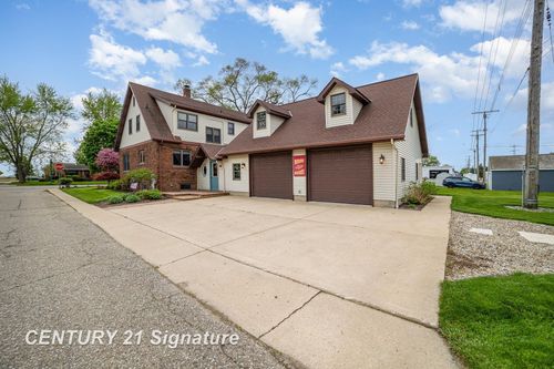 9610 Saginaw St, Reese, MI, 48757-9406 | Card Image